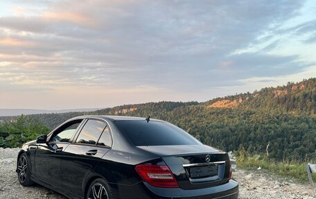 Mercedes-Benz C-Класс, 2011 год, 1 950 000 рублей, 10 фотография