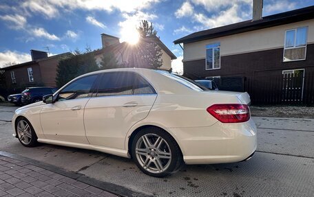 Mercedes-Benz E-Класс, 2012 год, 1 650 000 рублей, 6 фотография