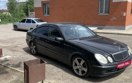 Mercedes-Benz E-Класс, 2003 год, 650 000 рублей, 3 фотография