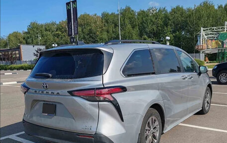 Toyota Sienna, 2021 год, 3 000 000 рублей, 4 фотография