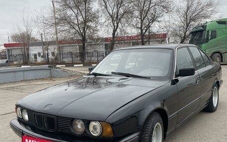 BMW 5 серия, 1993 год, 670 000 рублей, 3 фотография