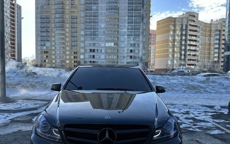 Mercedes-Benz C-Класс, 2012 год, 1 900 000 рублей, 3 фотография