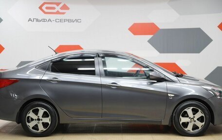 Hyundai Solaris II рестайлинг, 2015 год, 840 000 рублей, 4 фотография