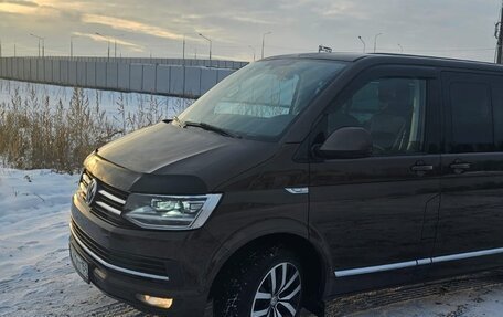 Volkswagen Multivan T6 рестайлинг, 2015 год, 4 200 000 рублей, 3 фотография