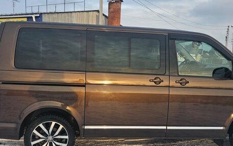 Volkswagen Multivan T6 рестайлинг, 2015 год, 4 200 000 рублей, 5 фотография