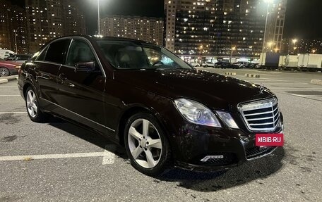 Mercedes-Benz E-Класс, 2009 год, 715 000 рублей, 3 фотография