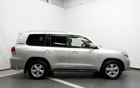 Toyota Land Cruiser 200, 2011 год, 2 950 000 рублей, 4 фотография