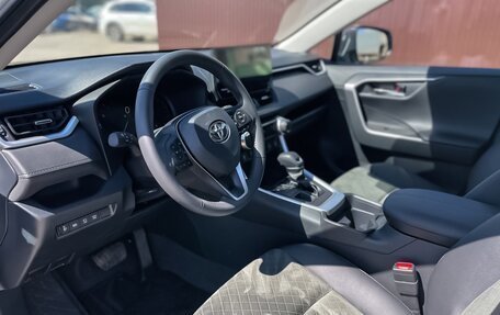 Toyota RAV4, 2024 год, 4 980 000 рублей, 18 фотография