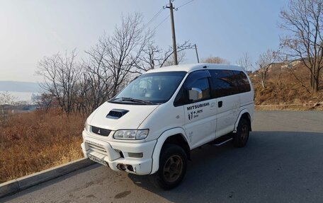 Mitsubishi Delica IV, 2000 год, 840 000 рублей, 4 фотография