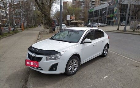 Chevrolet Cruze II, 2013 год, 950 000 рублей, 2 фотография