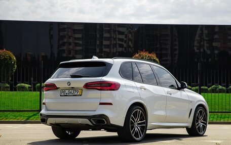 BMW X5, 2020 год, 9 350 000 рублей, 2 фотография