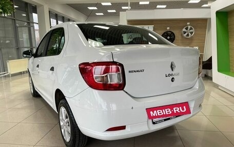 Renault Logan II, 2018 год, 870 000 рублей, 7 фотография