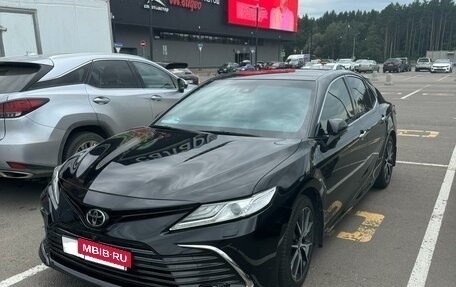 Toyota Camry, 2021 год, 5 350 000 рублей, 3 фотография