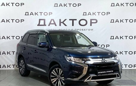 Mitsubishi Outlander III рестайлинг 3, 2019 год, 2 670 000 рублей, 3 фотография