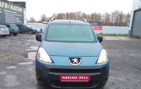 Peugeot Partner II рестайлинг 2, 2011 год, 690 000 рублей, 2 фотография