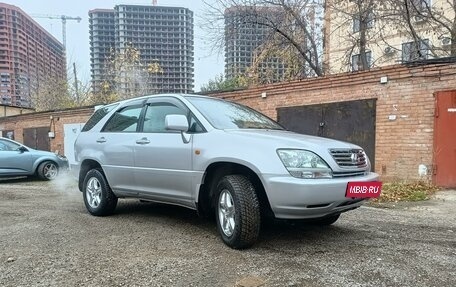 Toyota Harrier, 2001 год, 1 150 000 рублей, 3 фотография