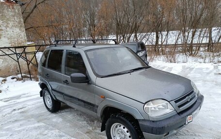 Chevrolet Niva I рестайлинг, 2005 год, 350 000 рублей, 1 фотография