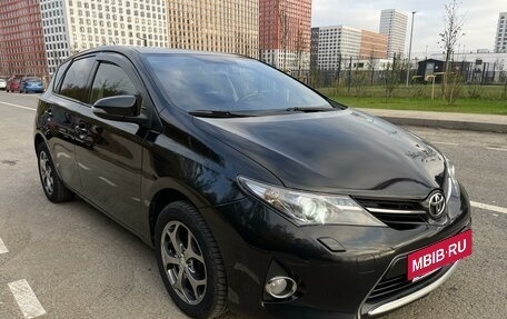 Toyota Auris II, 2013 год, 1 260 000 рублей, 1 фотография