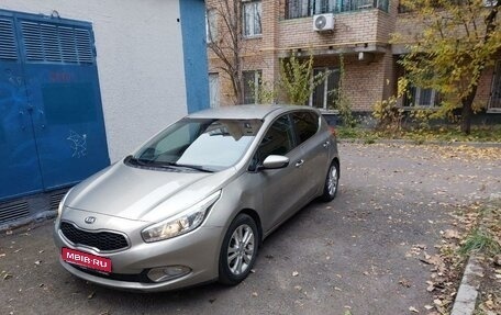 KIA cee'd III, 2013 год, 1 400 000 рублей, 1 фотография