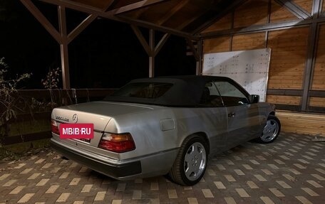 Mercedes-Benz E-Класс, 1992 год, 6 500 000 рублей, 3 фотография