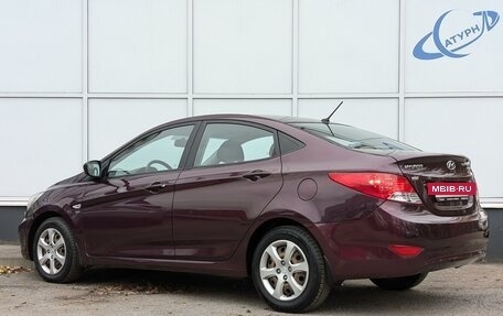 Hyundai Solaris II рестайлинг, 2013 год, 980 000 рублей, 10 фотография