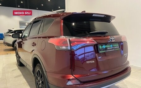 Toyota RAV4, 2017 год, 2 450 000 рублей, 6 фотография