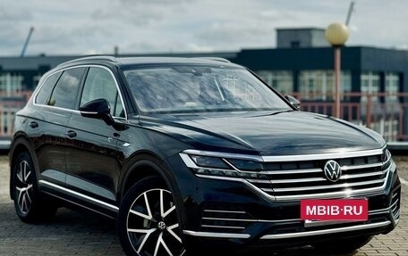 Volkswagen Touareg III, 2019 год, 8 360 000 рублей, 2 фотография