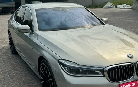 BMW 7 серия, 2018 год, 4 600 000 рублей, 2 фотография