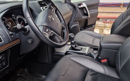 Toyota Land Cruiser Prado 150 рестайлинг 2, 2019 год, 6 200 000 рублей, 9 фотография