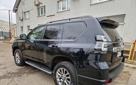 Toyota Land Cruiser Prado 150 рестайлинг 2, 2019 год, 6 200 000 рублей, 12 фотография