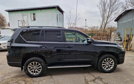 Toyota Land Cruiser Prado 150 рестайлинг 2, 2019 год, 6 200 000 рублей, 18 фотография