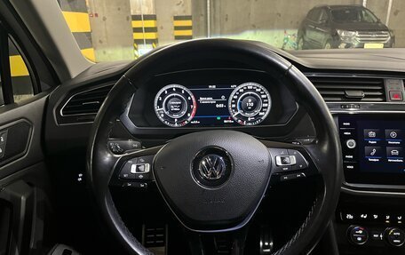 Volkswagen Tiguan II, 2018 год, 3 150 000 рублей, 17 фотография