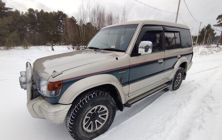 Mitsubishi Pajero III рестайлинг, 1993 год, 500 000 рублей, 1 фотография