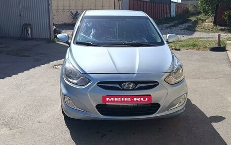 Hyundai Solaris II рестайлинг, 2011 год, 780 000 рублей, 8 фотография