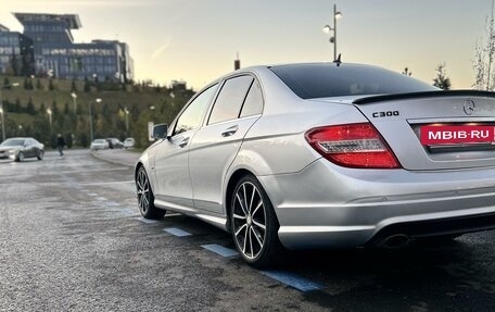 Mercedes-Benz C-Класс, 2010 год, 1 350 000 рублей, 6 фотография