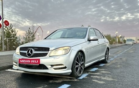 Mercedes-Benz C-Класс, 2010 год, 1 350 000 рублей, 8 фотография