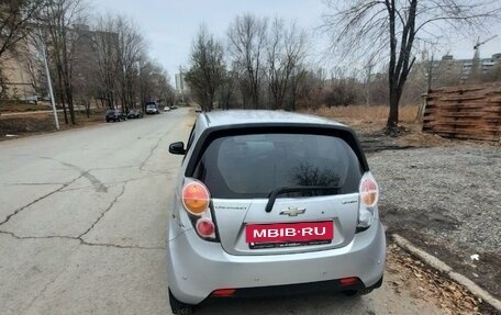 Chevrolet Spark III, 2011 год, 680 000 рублей, 2 фотография