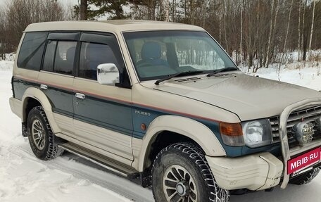 Mitsubishi Pajero III рестайлинг, 1993 год, 500 000 рублей, 3 фотография