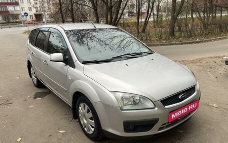 Ford Focus II рестайлинг, 2006 год, 530 000 рублей, 3 фотография