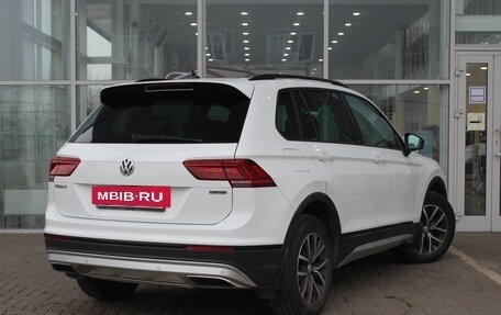 Volkswagen Tiguan II, 2019 год, 2 599 000 рублей, 2 фотография