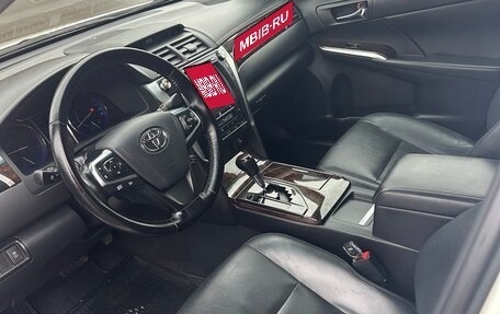 Toyota Camry, 2015 год, 2 250 000 рублей, 4 фотография