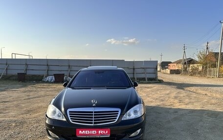 Mercedes-Benz S-Класс, 2007 год, 900 000 рублей, 1 фотография