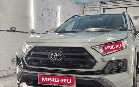 Toyota RAV4, 2020 год, 3 750 000 рублей, 1 фотография