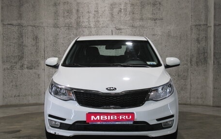 KIA Rio III рестайлинг, 2015 год, 1 085 000 рублей, 2 фотография