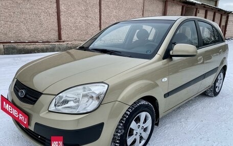 KIA Rio II, 2008 год, 645 000 рублей, 6 фотография