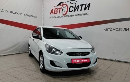 Hyundai Solaris II рестайлинг, 2013 год, 999 000 рублей, 1 фотография