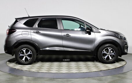 Renault Kaptur I рестайлинг, 2017 год, 1 557 000 рублей, 4 фотография