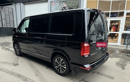 Volkswagen Multivan T6 рестайлинг, 2019 год, 5 200 000 рублей, 2 фотография