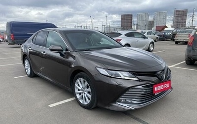 Toyota Camry, 2019 год, 2 600 000 рублей, 1 фотография