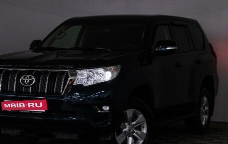 Toyota Land Cruiser Prado 150 рестайлинг 2, 2019 год, 5 529 555 рублей, 25 фотография